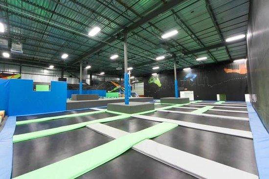 iSaute Trampoline Center
